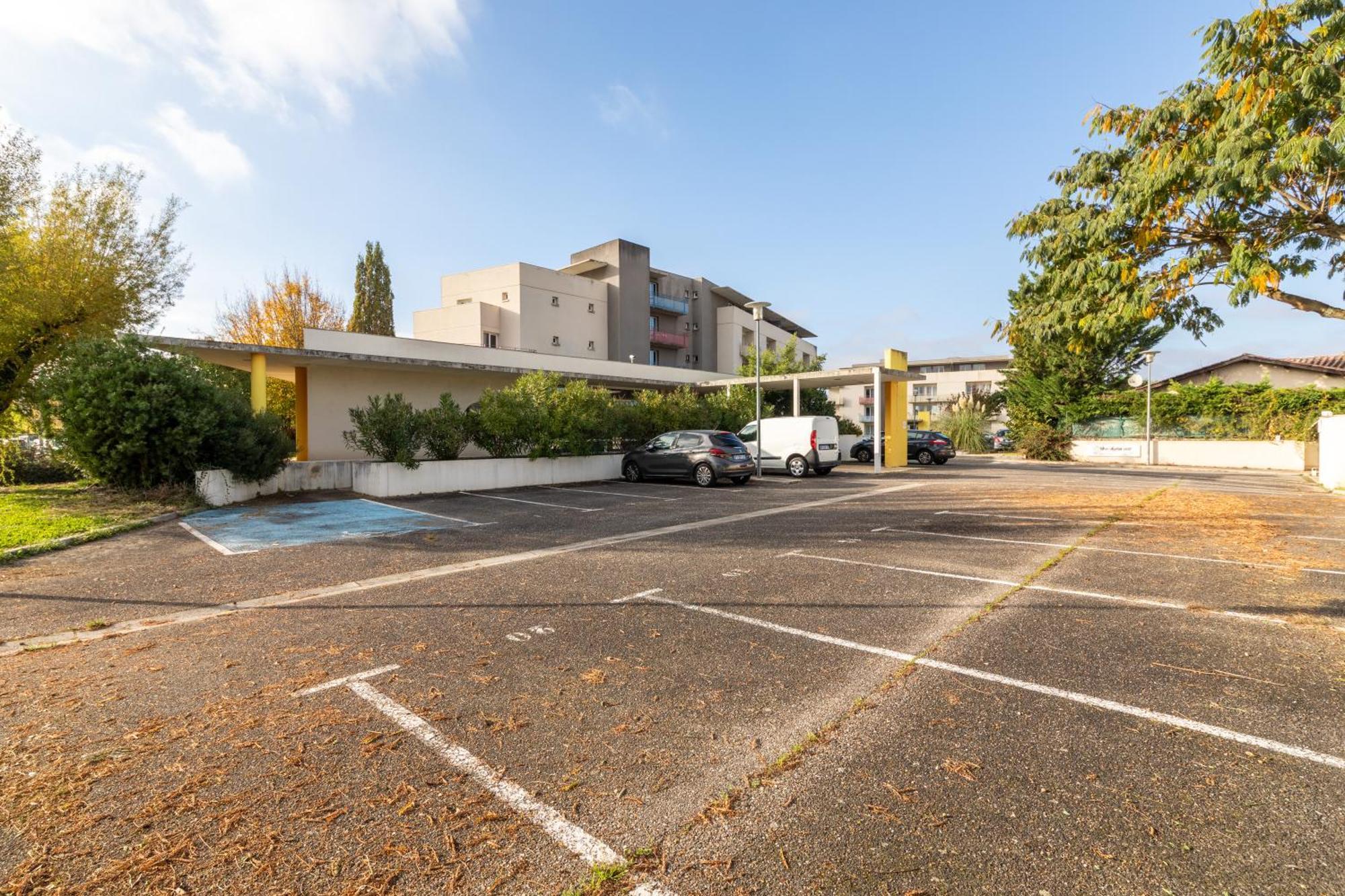 Residence Columba - Apparts Meubles Agen Sud Exterior photo